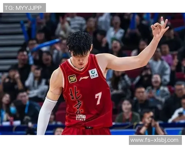 年轻气盛曾凡博14分7篮板7助攻大帽洛夫顿李弘权高效砍下20分